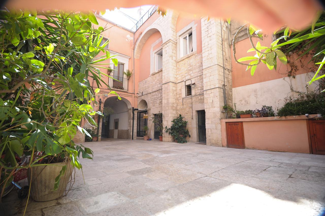 Saint Patrick Guest House Barletta Bagian luar foto